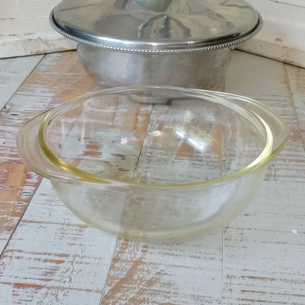 Vintage BW Buenilum Hammered Aluminum Casserole Serving Dish Pyrex Glass Insert